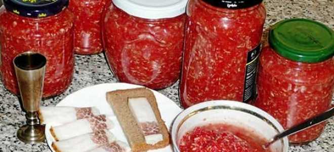 Хреновина на зиму (хреновая закуска из помидор с хреном и чесноком)